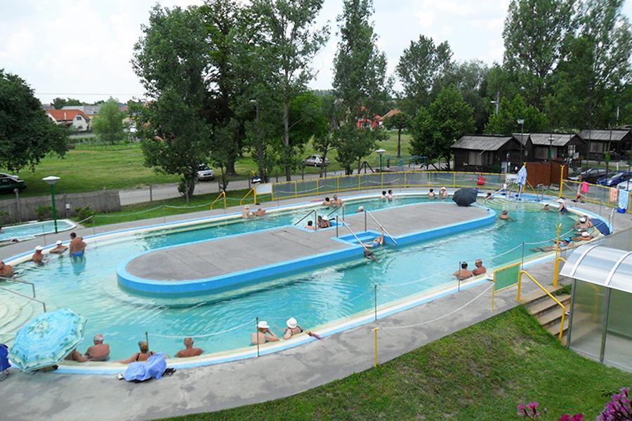 Mandi Apartman Veresegyház Buitenkant foto